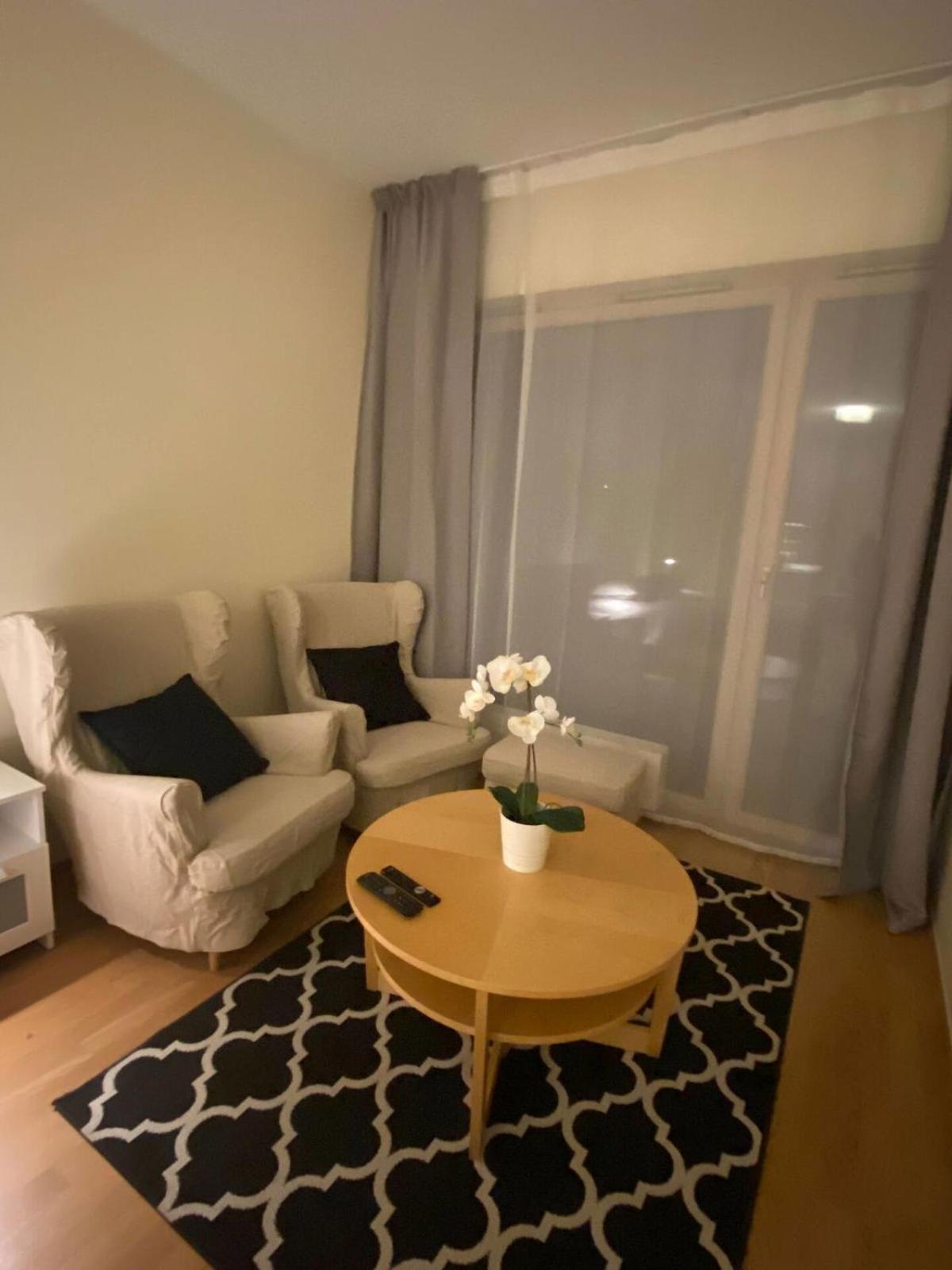 Lovely Aisa apartment in Pärnu Exteriör bild